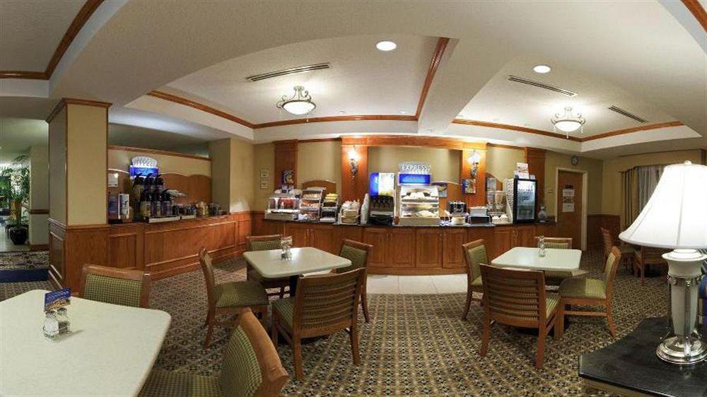 Holiday Inn Express Richmond-Brandermill-Hull Street By Ihg Exterior foto